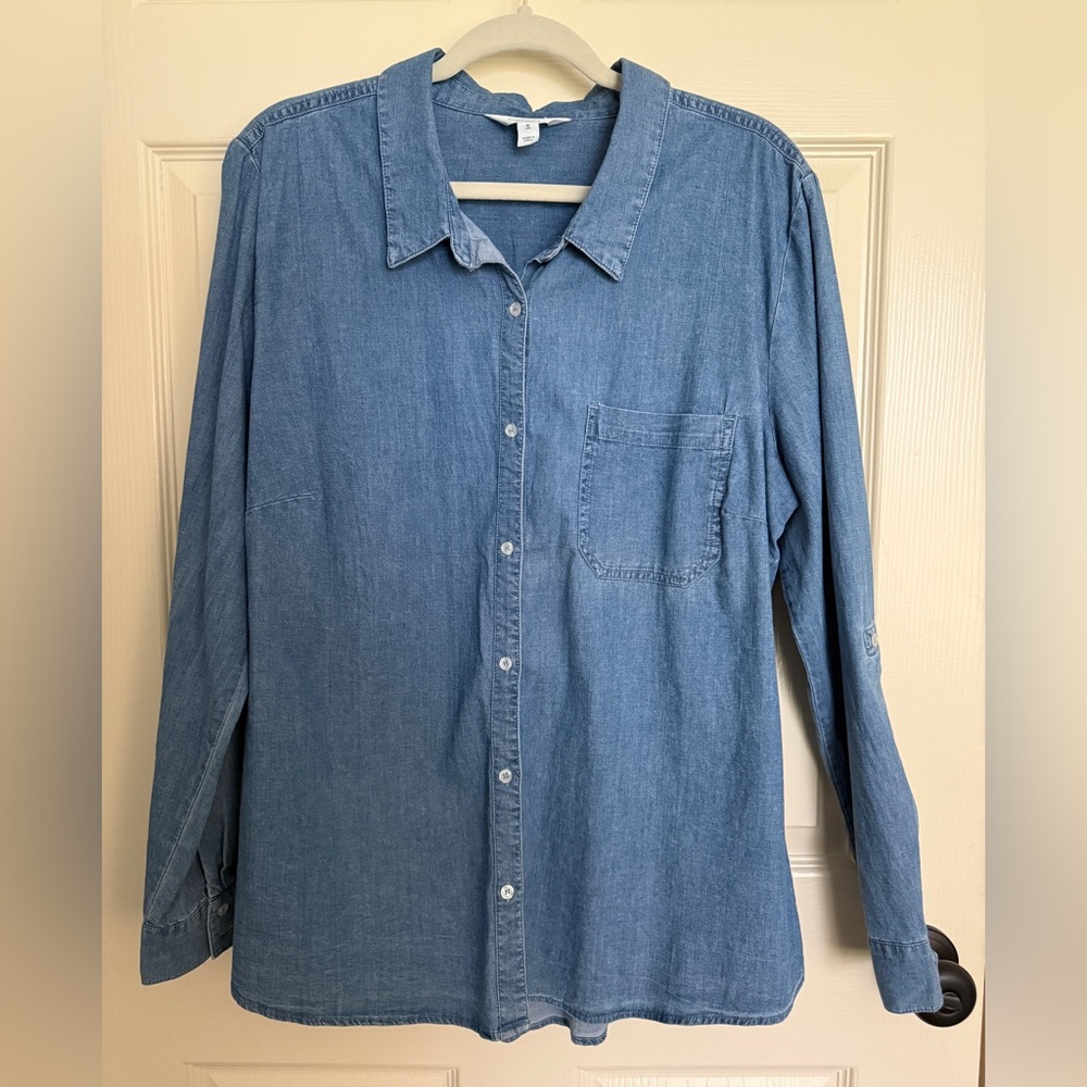 Market & Spruce Denim Blue Button Down Shirt